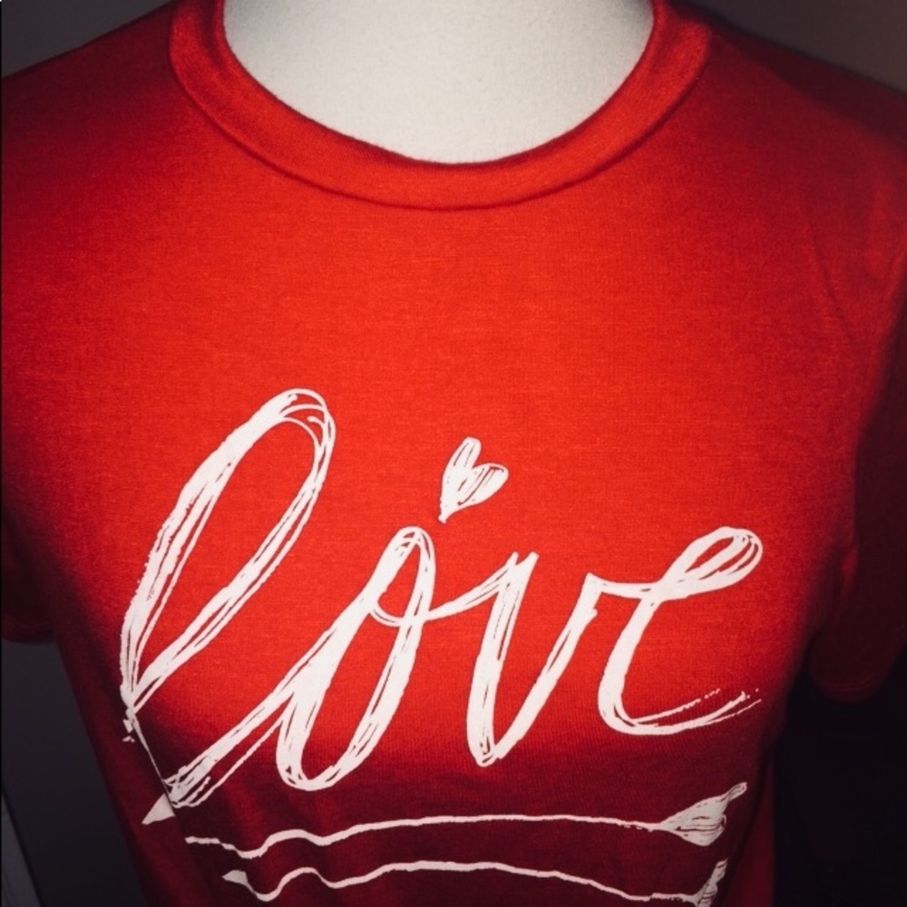 Love is in the air!!! 💕 Tie front T-shirt - Picture 2 of 6